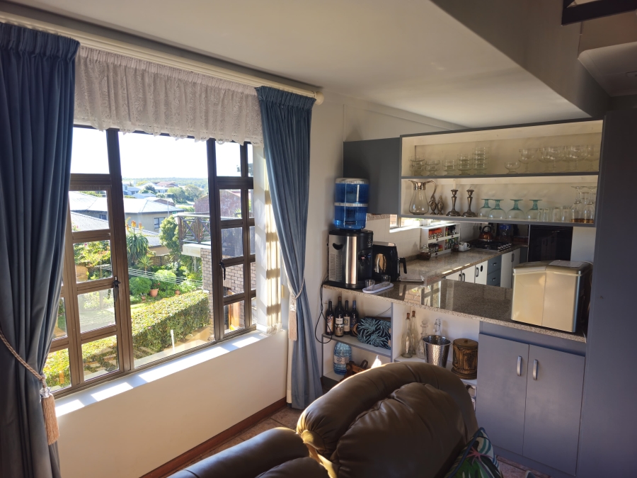 5 Bedroom Property for Sale in Stilbaai Wes Western Cape